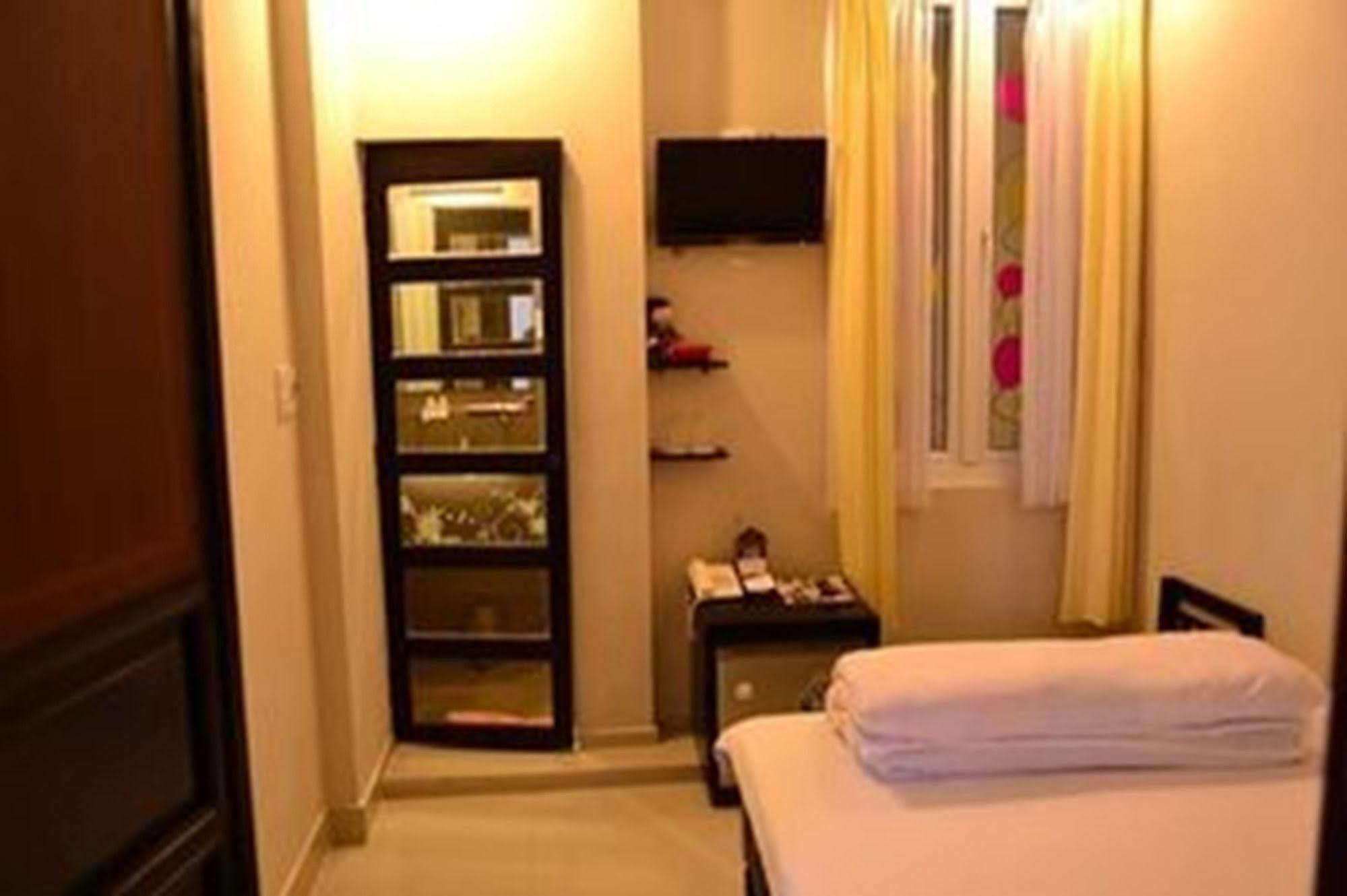 Hue Nino Hotel Kültér fotó
